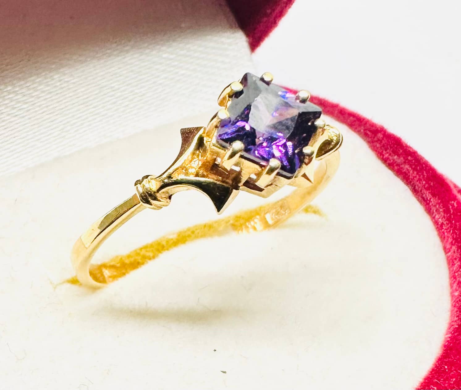 ANILLO ORO 18K